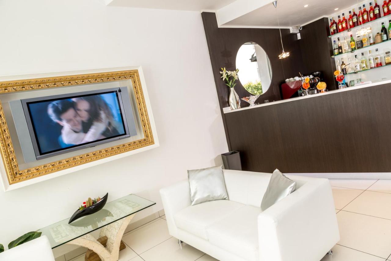 Hotel & Aparthotel Carinthia S Lido di Jesolo Exteriér fotografie